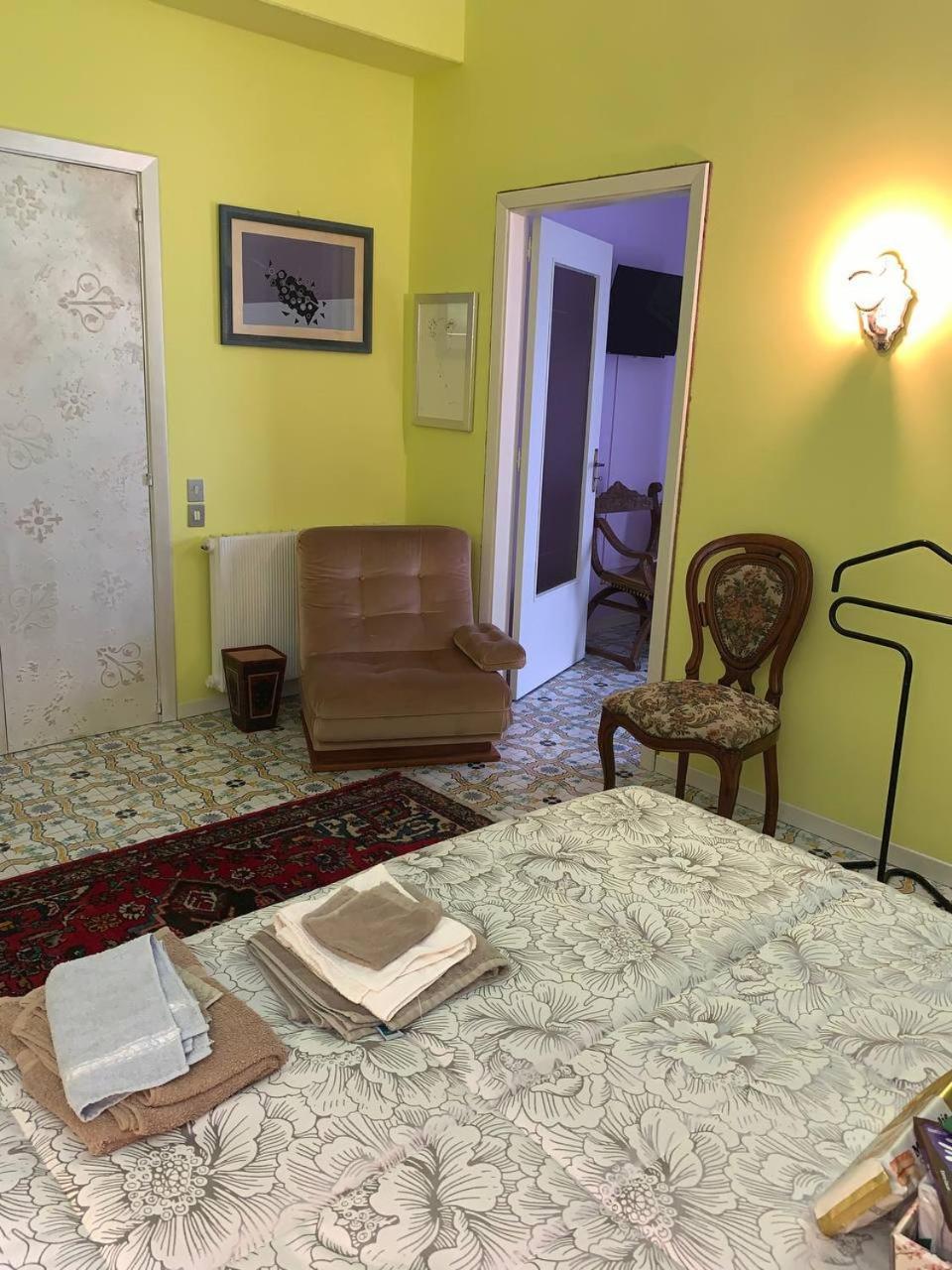 Blue Sea Bed & Breakfast Roccella Ionica Bagian luar foto