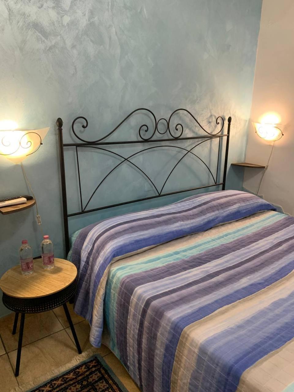 Blue Sea Bed & Breakfast Roccella Ionica Bagian luar foto